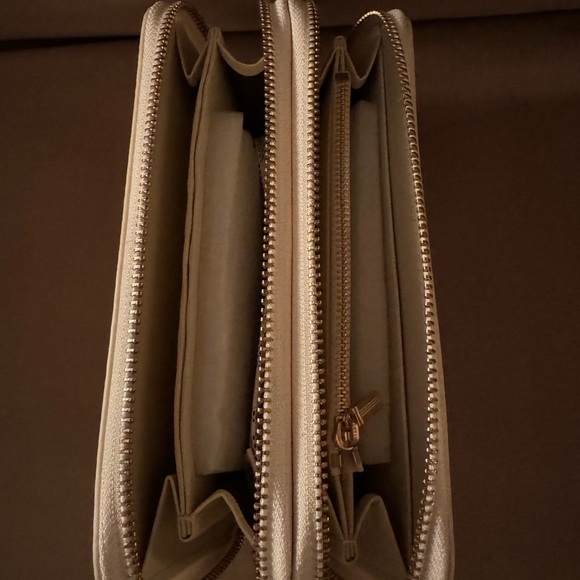 Geometric Patterned Wallet - Picture 3 of 3